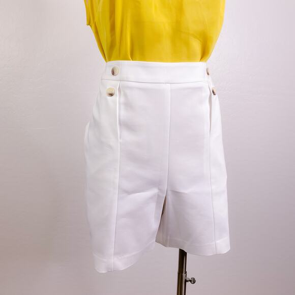 Vince Camuto Plus Size Double Weave Button Front Shorts Ivory size 24W NWT - Picture 3 of 9